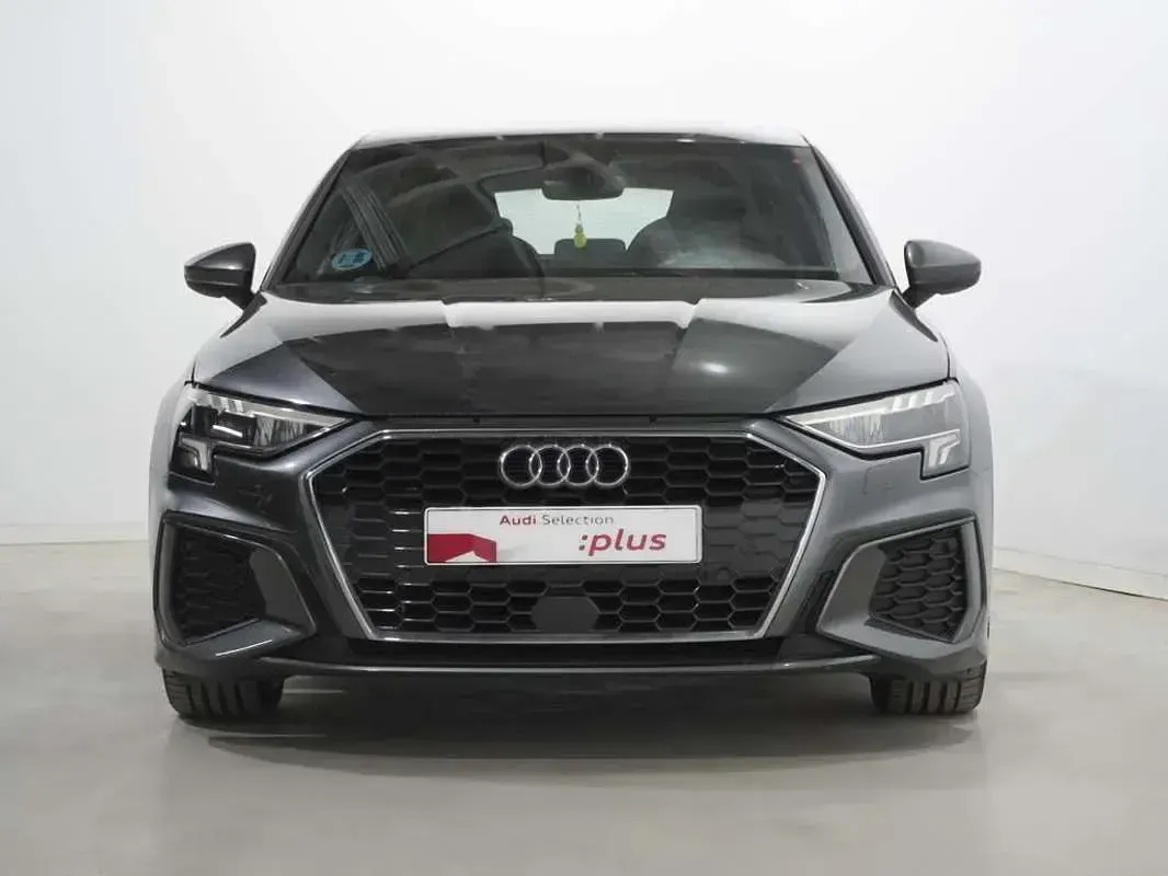 Usado Audi A3 Sportback S-Line 116 CV (85 kW) 2022 Gris Utilitario