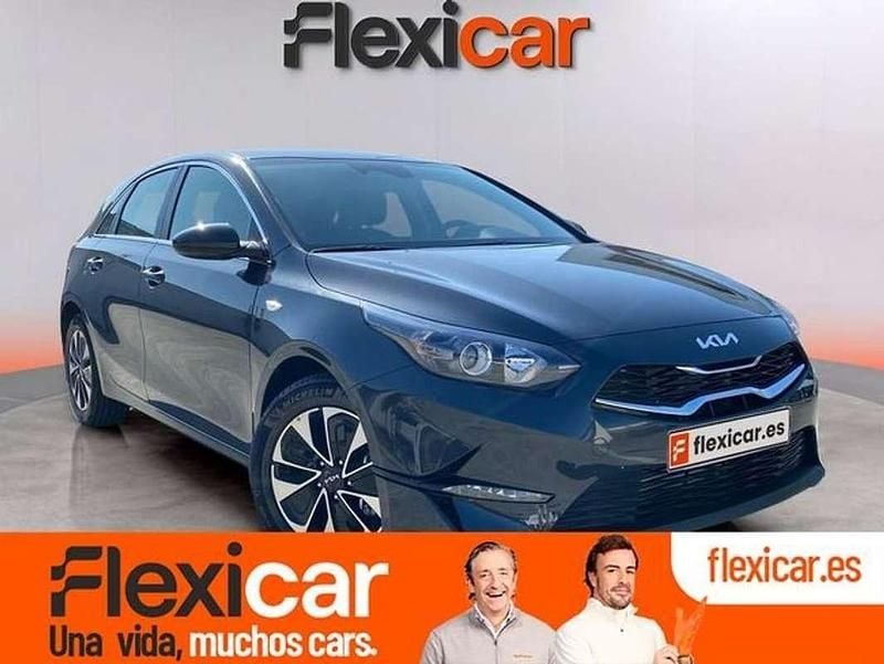 Gris Nuevo 2025 Kia Ceed Utilitario | 19.490 € (Super precio) - Imagen 1/4