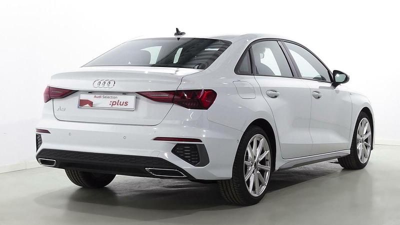Usado Audi A3 S-Line 150 CV (110 kW) 2023 Blanco Berlina