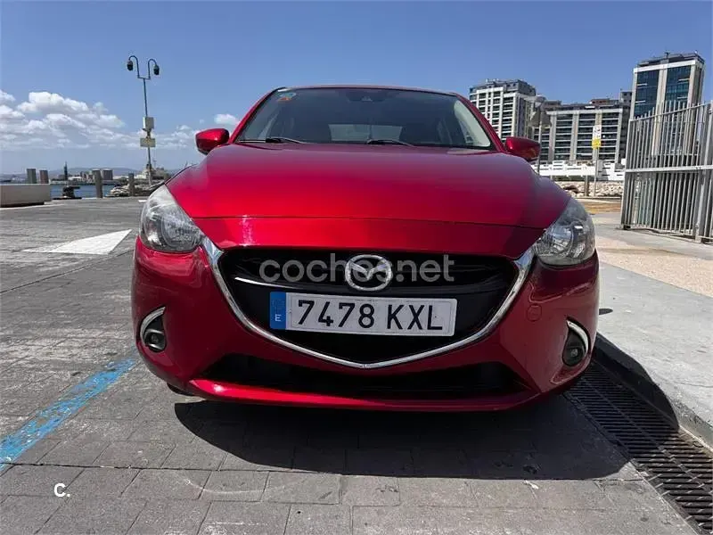 Usado Mazda 2 Edition 90 CV (66 kW) 2019 Rojo Berlina