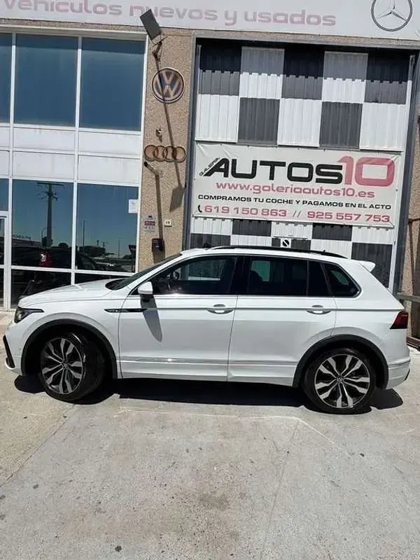 Usado VW Tiguan R-line 150 CV (110 kW) 2021 Blanco SUV