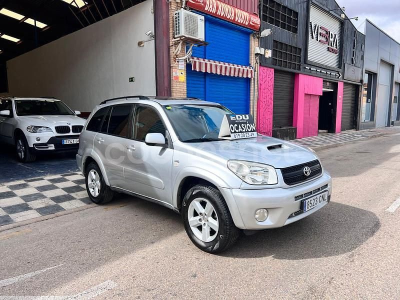 Gris / plata Usado 2004 Toyota RAV4 Sol SUV | 9400 € (Caro) - Imagen 1/4