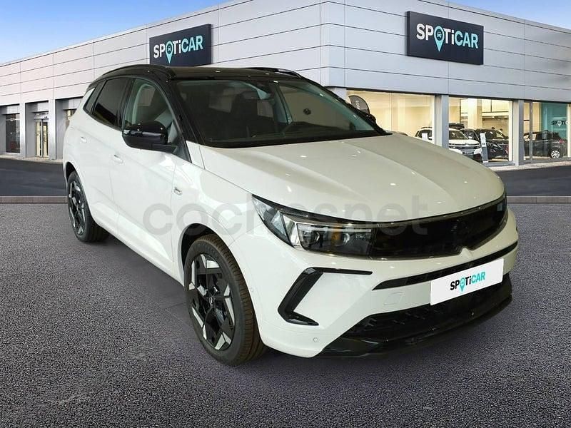 Usado Opel Grandland X GSe 300 CV (220 kW) 2023 Blanco SUV