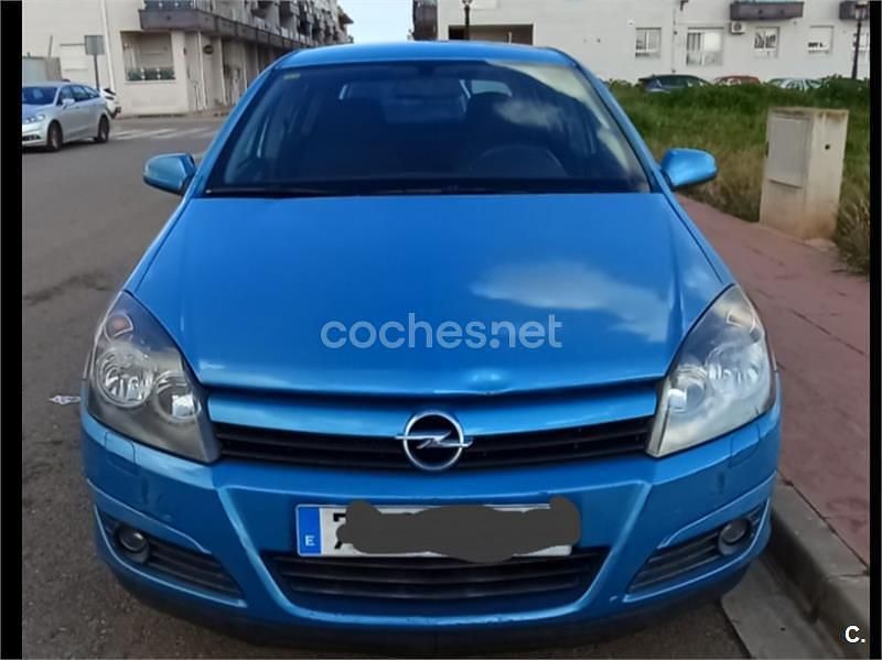Azul Usado 2004 Opel Astra Enjoy Berlina | 2200 € (Precio justo) - Imagen 1/4