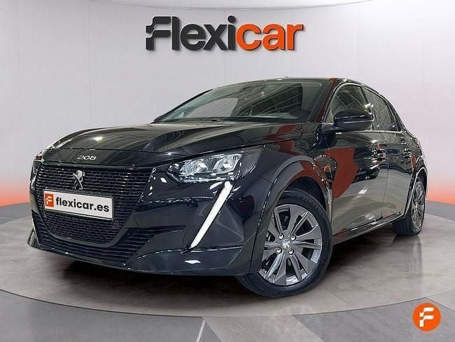 Usado Peugeot e-208 Allure 100 kW (136 CV) 2022 Negro Utilitario