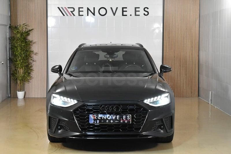 Usado Audi A4 163 CV (119 kW) 2022 Negro Familiar