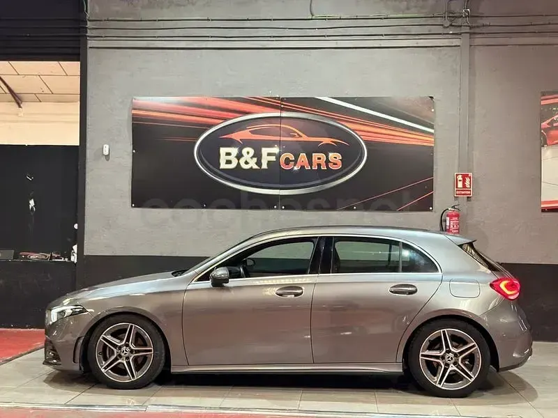 Usado Mercedes A200 150 CV (110 kW) 2020 Gris / plata Berlina
