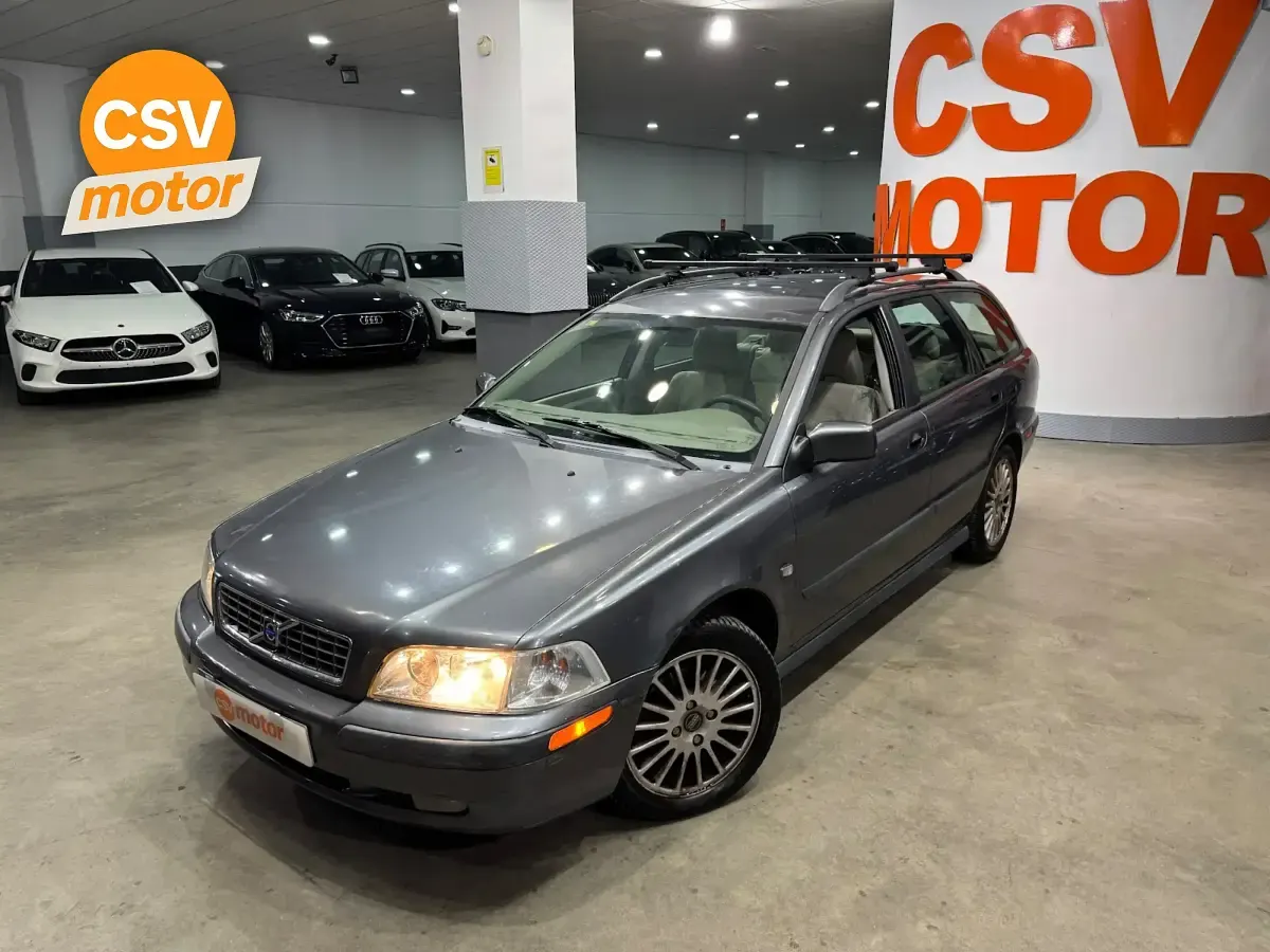 Usado Volvo V40 Kinetic 122 CV (89 kW) 2004 Familiar