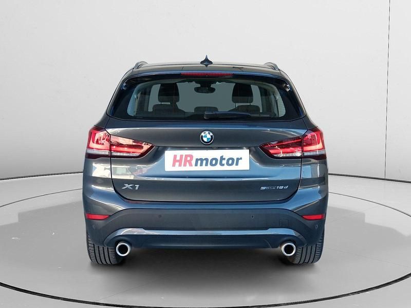 Usado BMW X1 Advantage 151 CV (111 kW) 2021 Gris SUV