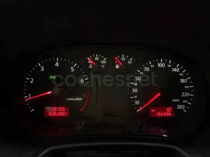 Usado Audi A3 Attraction 102 CV (75 kW) 2002 Blanco Utilitario