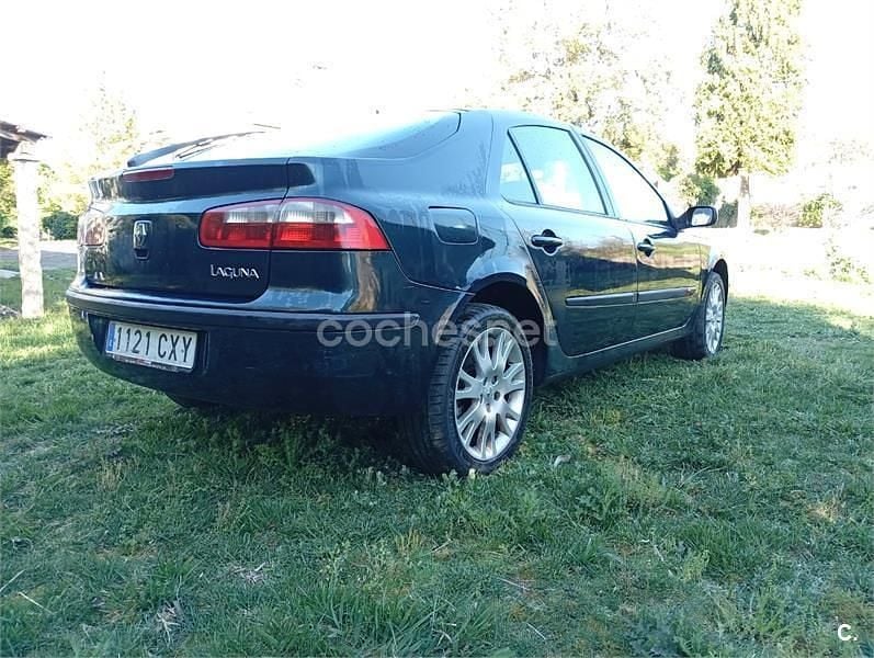 Usado Renault Laguna II Privilege 120 CV (88 kW) 2004 Verde Berlina