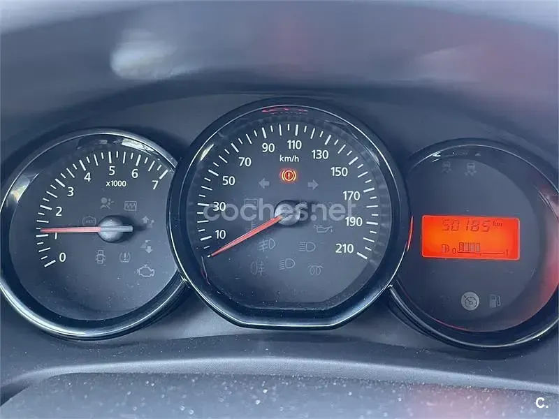 Usado Dacia Sandero Ambiance 75 HP (55 kW) 2013 Azul Sedan