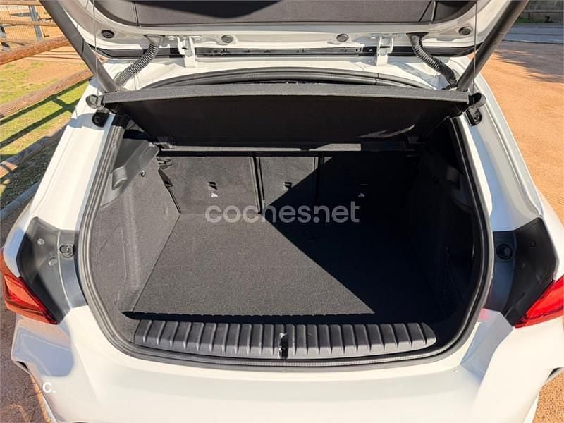 Usado BMW 120 178 CV (130 kW) 2024 Blanco Utilitario