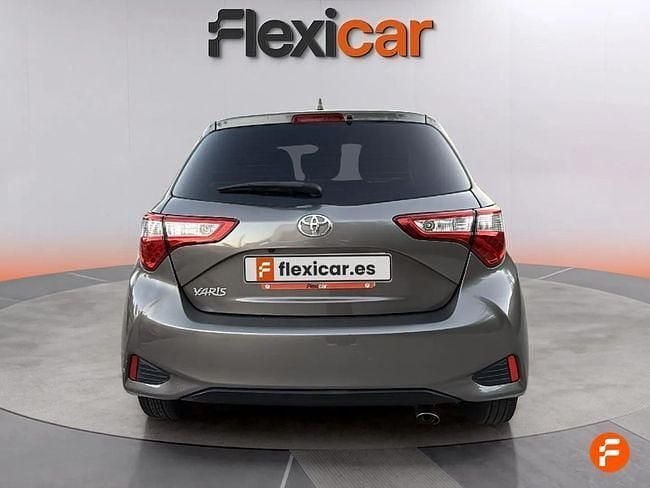 Brugt Toyota Yaris Active 69 HK (50 kW) 2020 Grøn Sedan