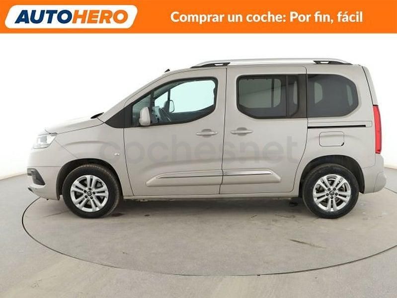 Usado Toyota Proace Verso Active 131 CV (96 kW) 2021 Gris / plata Familiar