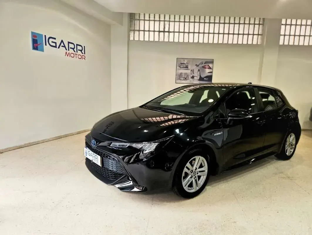 Usado Toyota Corolla Active 122 CV (89 kW) 2022 Negro Utilitario