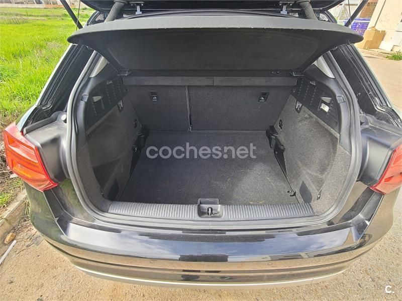 Usado Audi Q2 Sport 116 CV (85 kW) 2017 Negro SUV