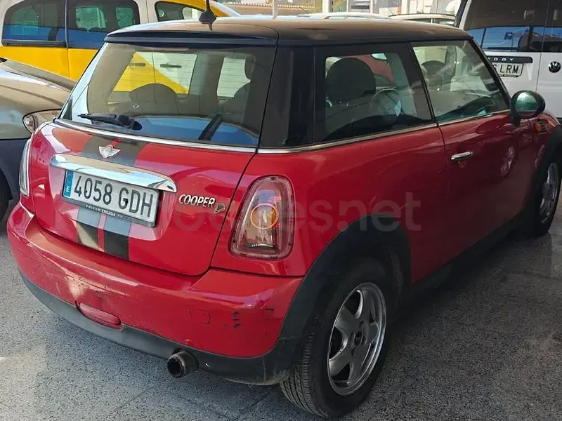 Käytetty Mini Cooper D 110 HP (80 kW) 2008 Punainen Viistoperä