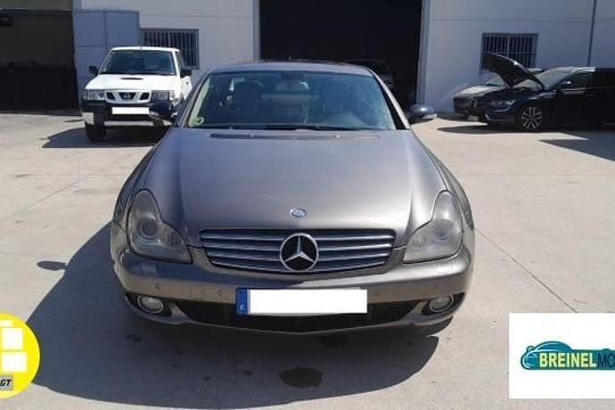 Beige Usado 2007 Mercedes CLS320 Chrome Berlina | 9000 € (Super precio) - Imagen 1/4