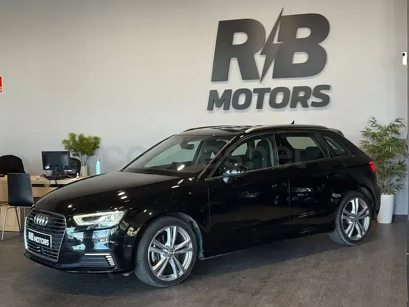Usado Audi e-tron Advanced 204 CV (150 kW) 2020 Negro SUV