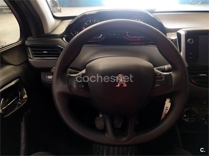 Usado Peugeot 208 Access 82 CV (60 kW) 2015 Gris / plata Utilitario