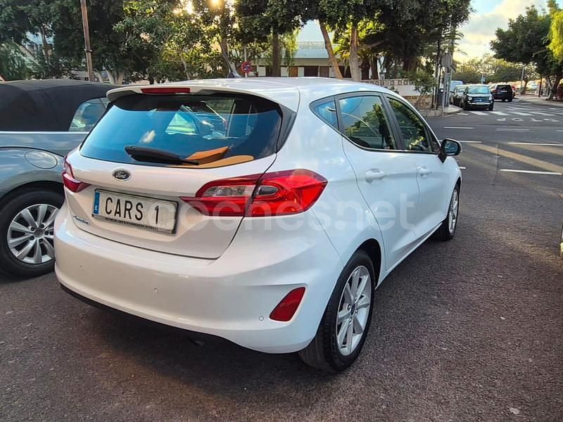 Usado Ford Fiesta Titanium 100 CV (73 kW) 2018 Blanco Utilitario
