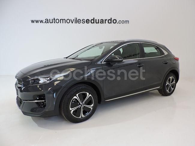 Usado Kia XCeed 141 CV (103 kW) 2021 Gris / plata SUV