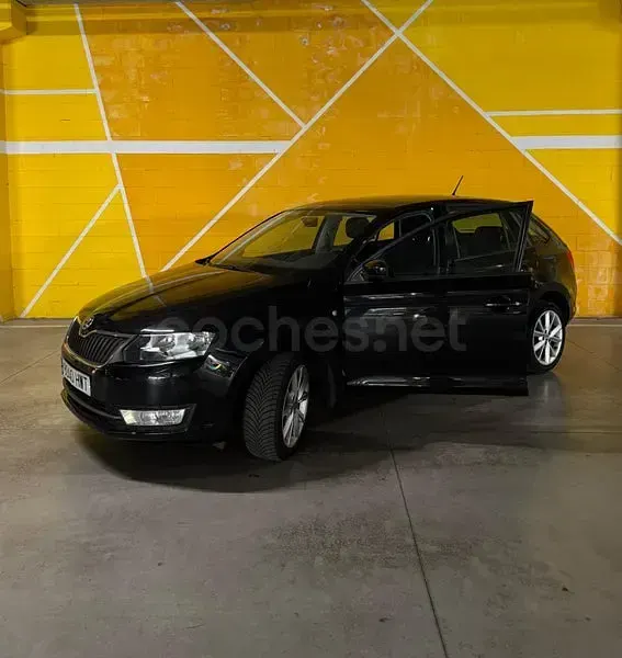 Usado Skoda Rapid Ambition 90 CV (66 kW) 2014 Negro Utilitario