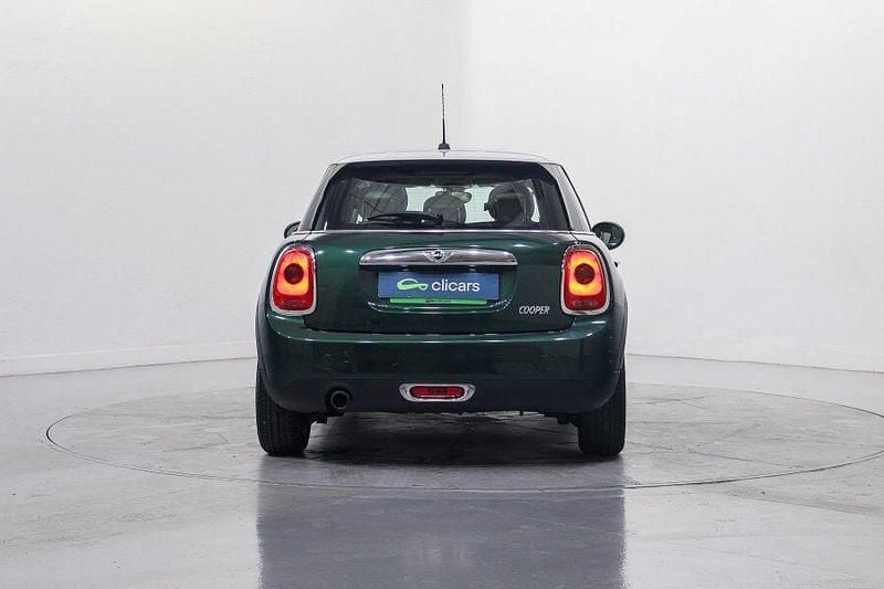 Usado Mini Cooper 136 CV (100 kW) 2017 Verde Utilitario