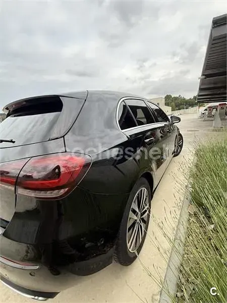 Usado Mercedes A180 116 CV (85 kW) 2020 Negro Berlina