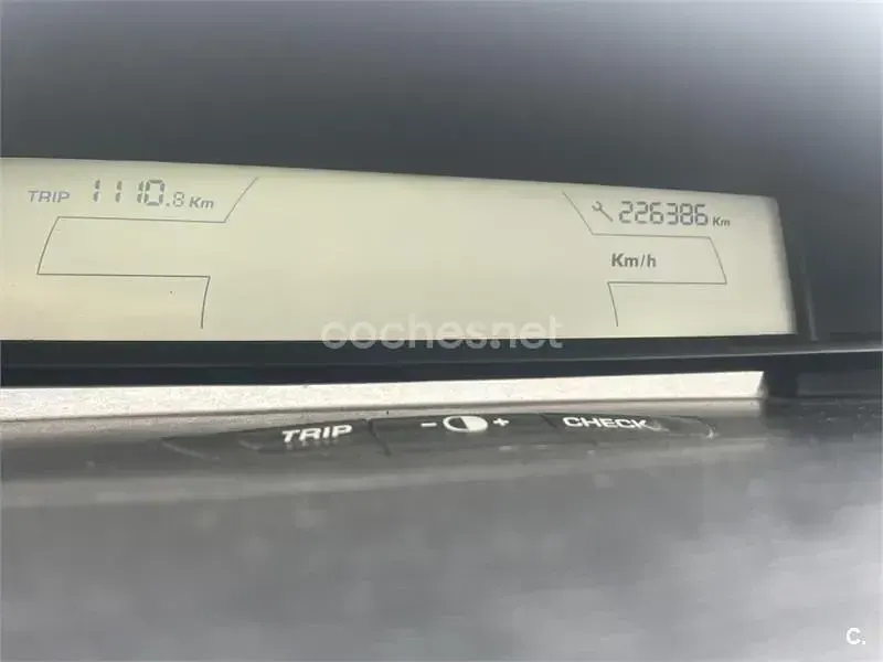 Usado Citroën C4 110 CV (80 kW) 2008 Gris / plata Berlina