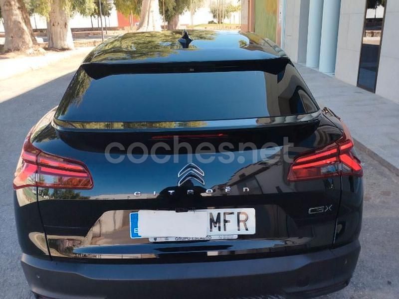 Usado Citroën C5 X Feel 130 CV (95 kW) 2023 Negro Familiar