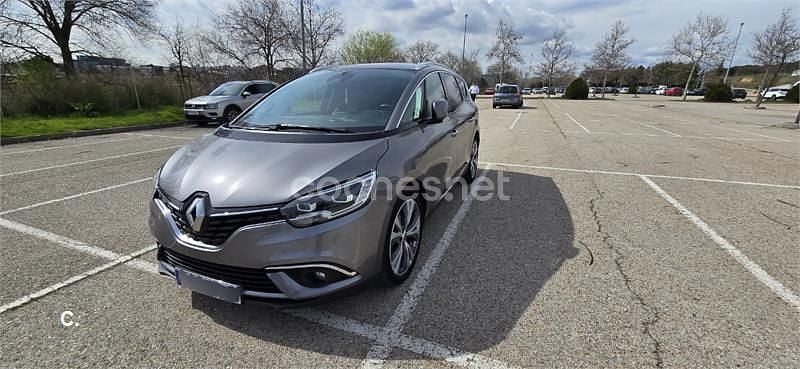 Usado Renault Scénic IV LIMITED 140 CV (102 kW) 2019 Gris / plata Monovolumen