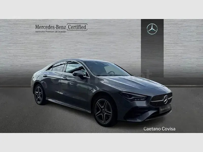 Usado Mercedes CLA250e 218 CV (160 kW) 2025 Gris / plata Coupe