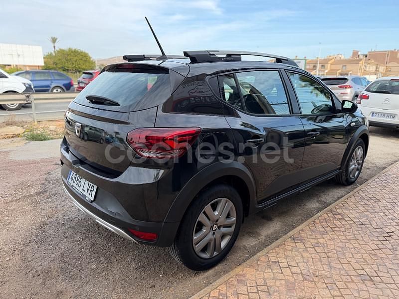 Usado Dacia Sandero Expression 91 CV (66 kW) 2022 Negro Berlina