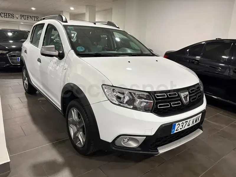 Usado Dacia Sandero Stepway 90 CV (66 kW) 2018 Blanco Berlina