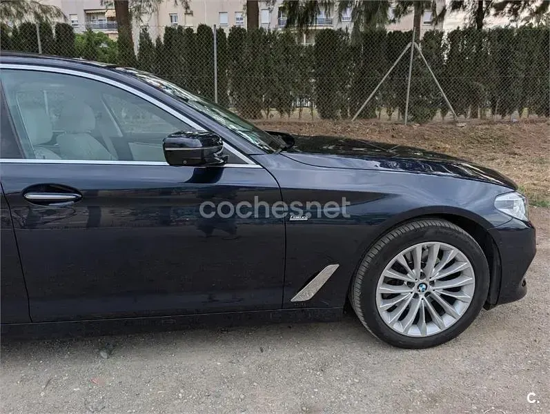 Usado BMW 520 Luxury Line 190 CV (139 kW) 2017 Azul Berlina