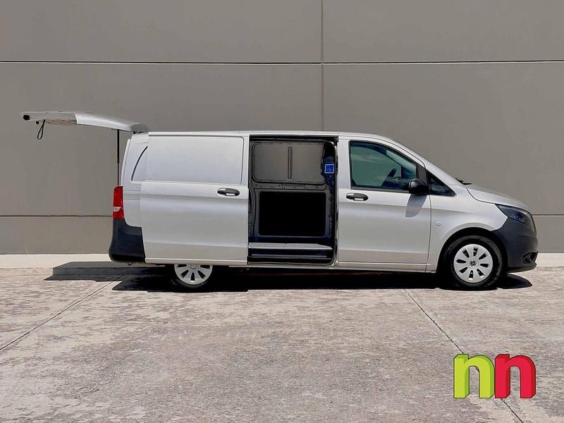Usado Mercedes Vito 136 CV (100 kW) 2019 Gris Van