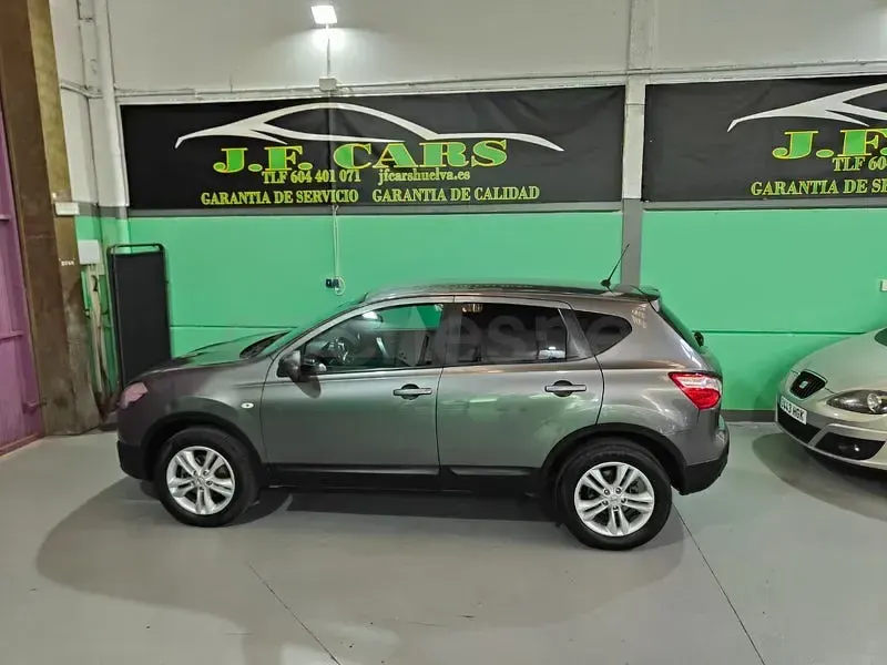 Usado Nissan Qashqai Acenta 110 CV (80 kW) 2012 Gris / plata SUV