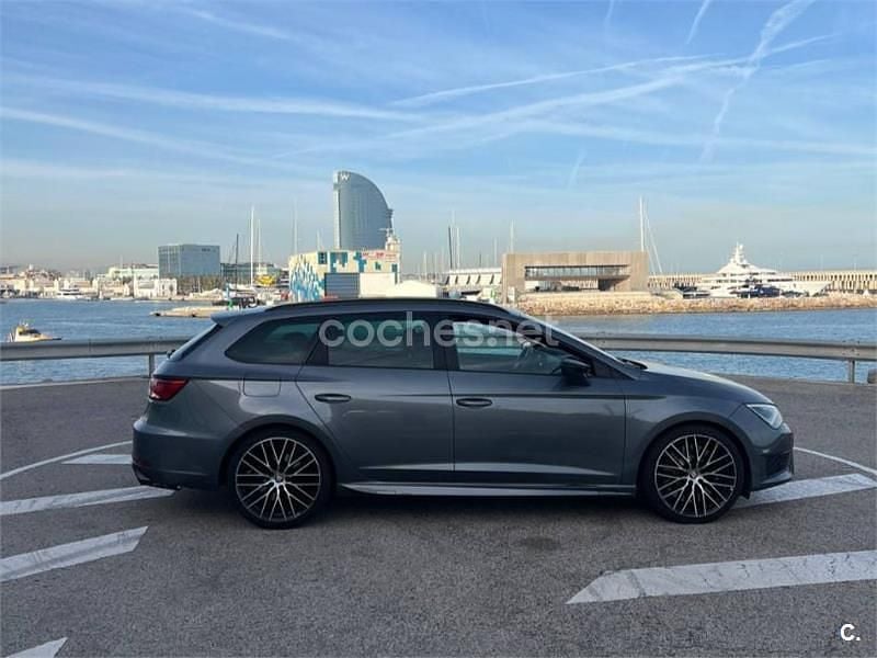 Usado Seat Leon ST CUPRA 280 CV (205 kW) 2015 Gris / plata Familiar