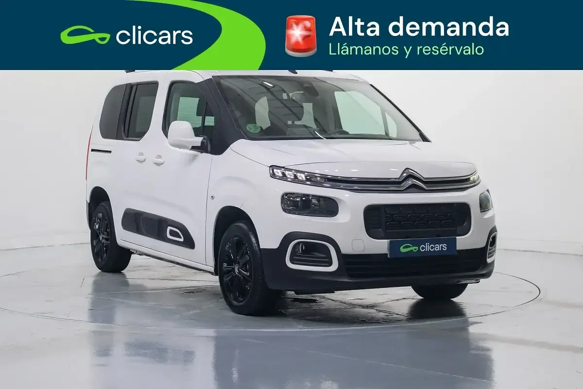 Usado Citroën Berlingo Feel 102 CV (75 kW) 2021 Blanco Monovolumen