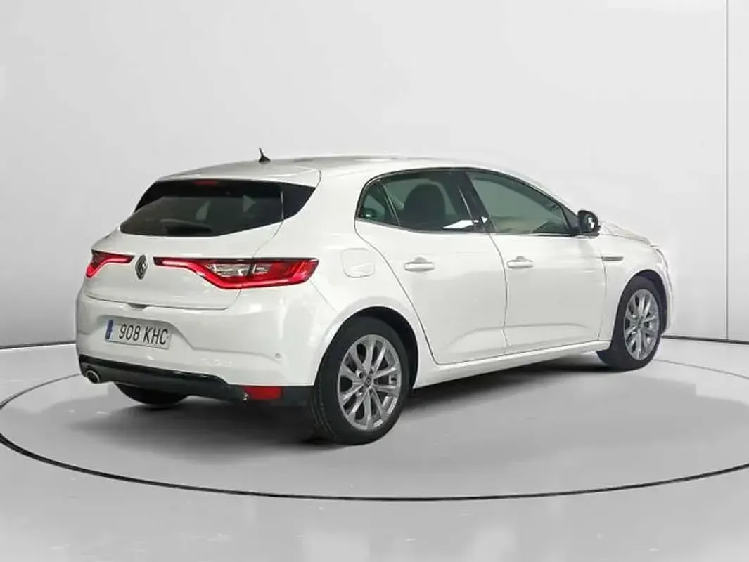 Usado Renault Mégane Zen 110 CV (80 kW) 2018 Blanco Utilitario