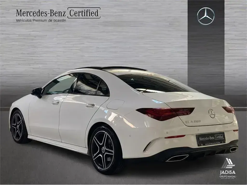 Usado Mercedes CLA200 163 CV (119 kW) 2024 Blanco Berlina