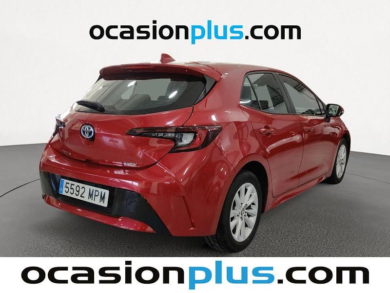 Usado Toyota Corolla Active 140 CV (102 kW) 2024 Rojo Berlina