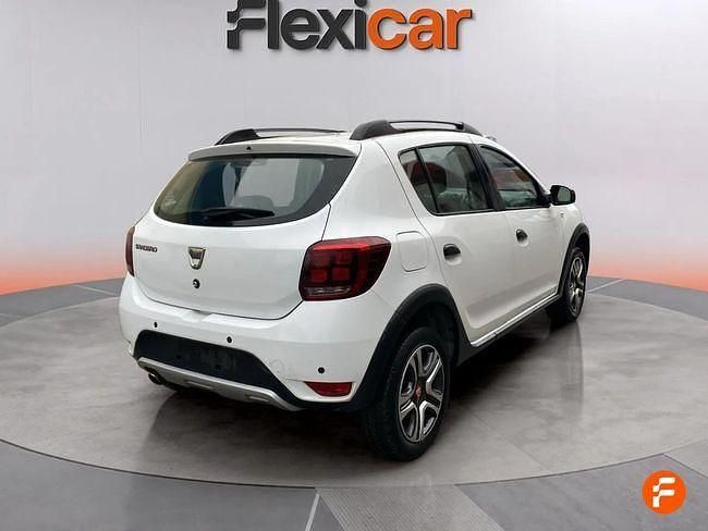 Usado Dacia Sandero Comfort 90 CV (66 kW) 2019 Blanco