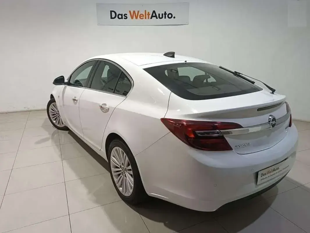 Usado Opel Insignia Excellence 136 CV (100 kW) 2016 Blanco Berlina