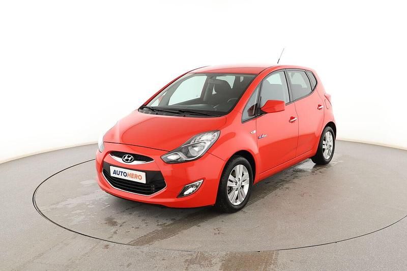 Usado Hyundai ix20 Comfort 115 CV (84 kW) 2014 Rojo Utilitario