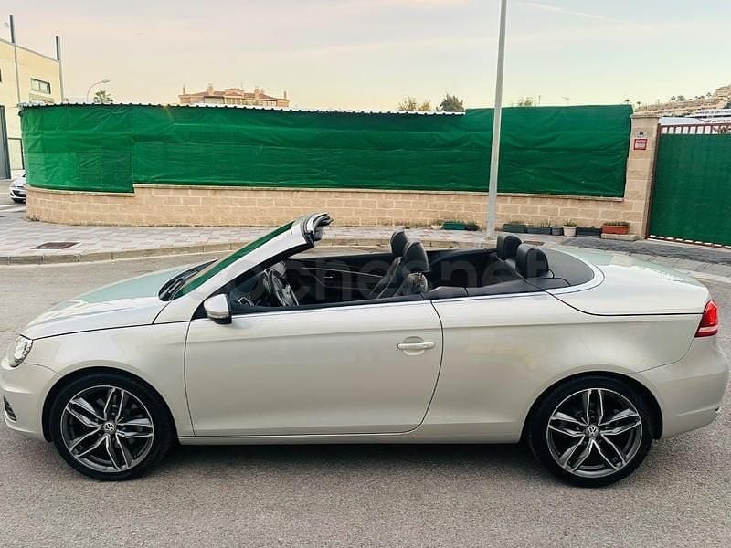 Usado VW Eos Sport 140 CV (102 kW) 2012 Beige Descapotable