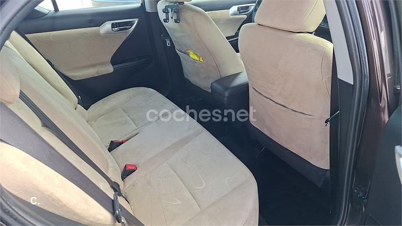 Usado Lexus CT200h 136 CV (100 kW) 2011 Granate Berlina