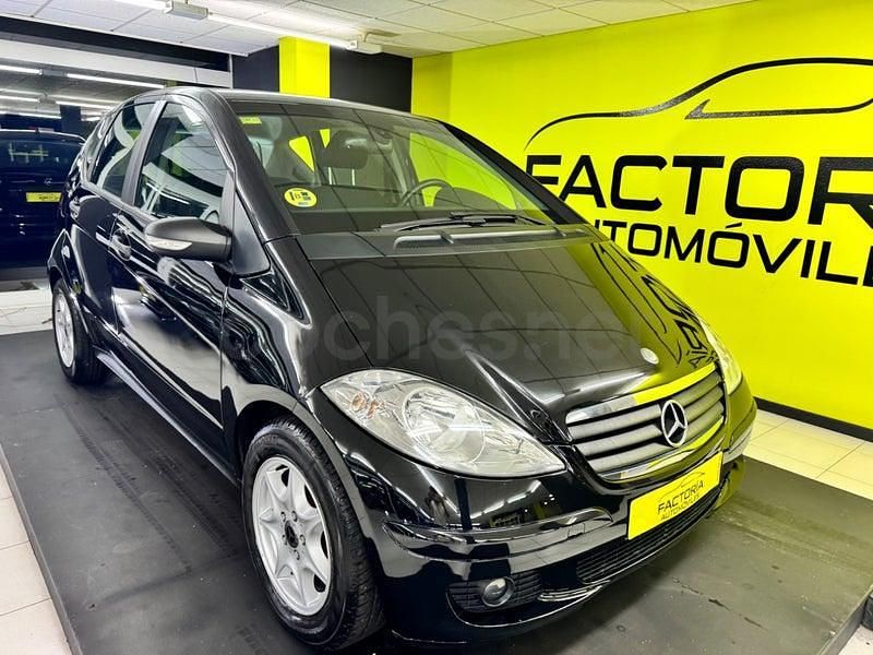 Usado Mercedes A180 Elegance 109 CV (80 kW) 2007 Negro Monovolumen
